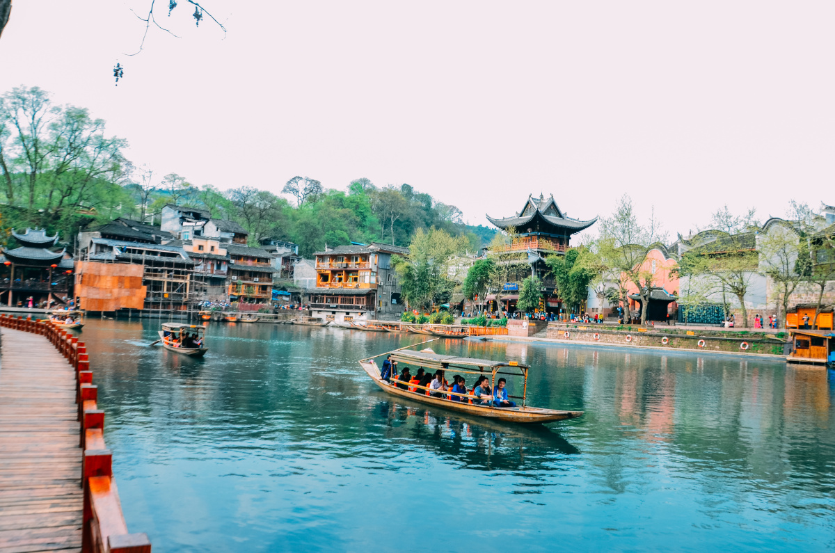 湖南之光引领未来科技潮流，高科技产品重塑生活体验新篇章