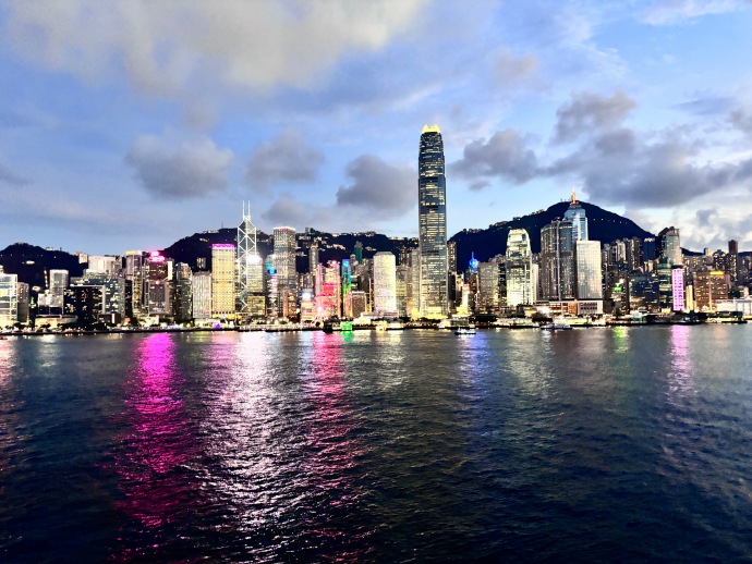 香港尖端科技产品体验之旅，感受未来科技魅力